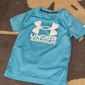 Under Armour Rashguard - Boys Size 5